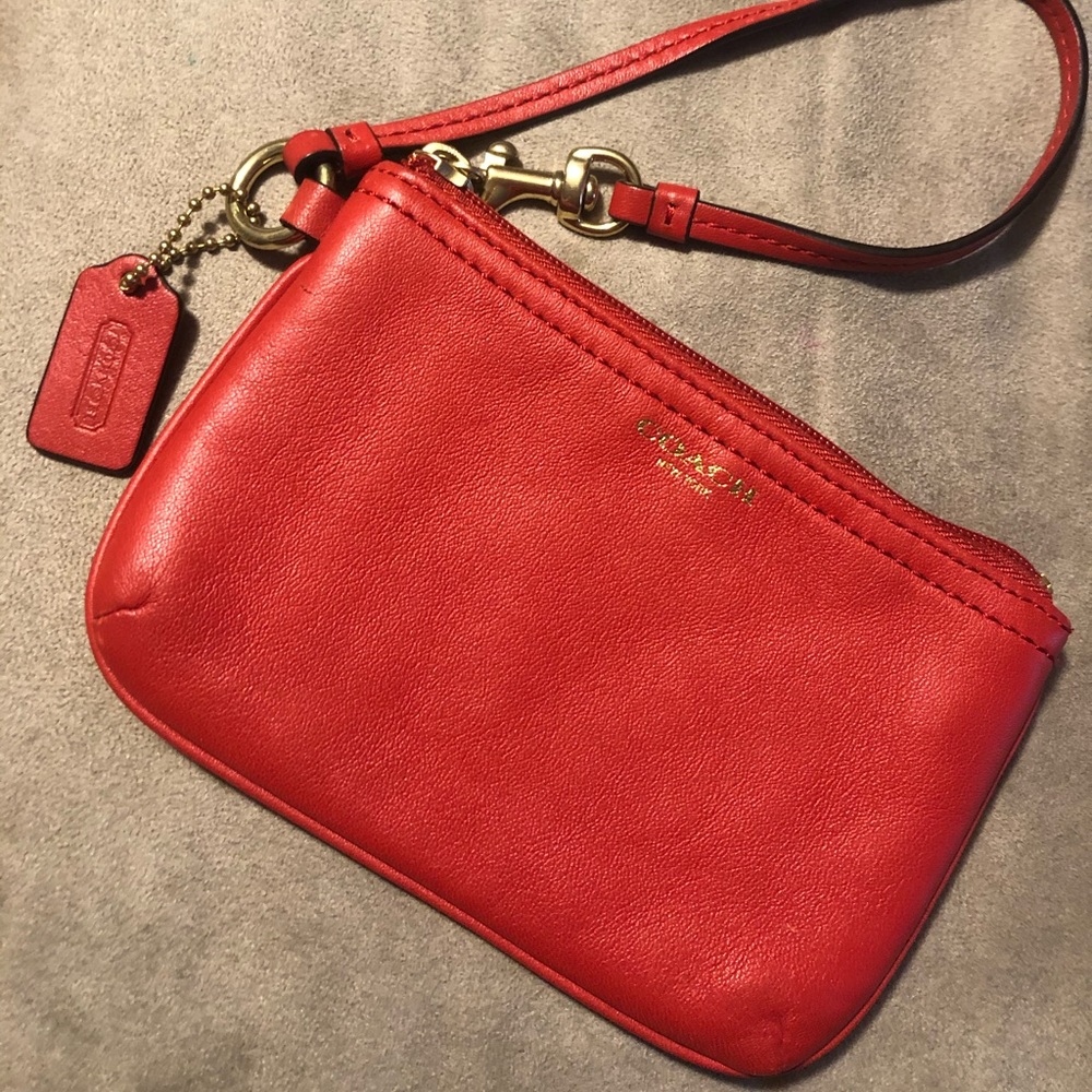 Coach classic leather wristlet